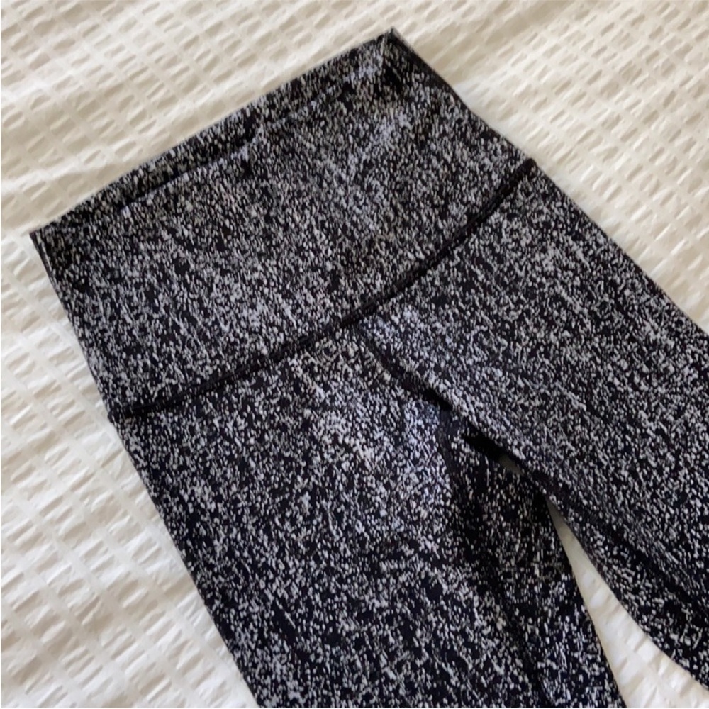 LULULEMON Wunder Under High Rise Leggings Size 4